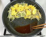 ご飯進む＊油揚げともやしのネギたま炒め＊作り方5写真