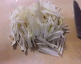 大根の皮とベーコンのマヨ炒め作り方1写真
