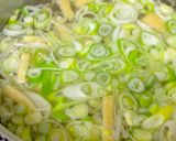 エリンギ 榎 油揚げ ねぎの味噌汁^^作り方6写真
