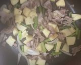 りんごと豚肉の韓国風炒め作り方2写真