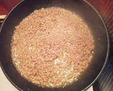 簡単☆挽き肉とセロリのトマトソースパスタ作り方1写真