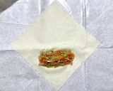 簡単☆豚ひき肉とモヤシの具材たっぷり春巻作り方5写真