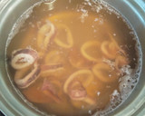 厚揚げとイカの生姜醤油炒め作り方1写真