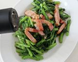 春菊とベーコンの麺つゆバター炒め作り方5写真