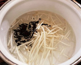 すぐできる！もやしとわかめのスープ作り方2写真