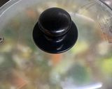 手羽元とふんだん野菜のハーブスープ作り方7写真