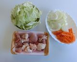 キャベツとカシューナッツのクミン炒め作り方1写真