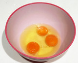 おせちに。白だしで簡単調味【だし巻き卵】作り方1写真