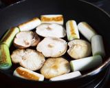 フライパンで！焼きネギと焼きしいたけ作り方3写真