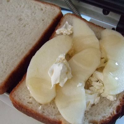 アップルチーズホットサンド♪ by b-co 【クックパッド】 簡単
