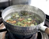 【卯月製麺】あつあつ山菜そば作り方1写真