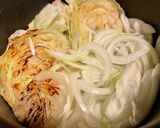 豚肩ロースとキャベツのスープ作り方3写真