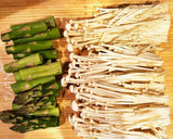 簡単！アスパラとえのきの肉巻き作り方1写真