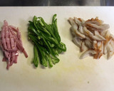 ちくわとピーマンとベーコンの塩昆布炒め作り方1写真