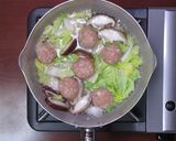 ポン酢で白菜と鶏だんごのはるさめスープ作り方4写真