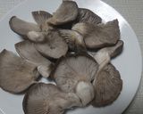 激旨アヒージョの為のキノコの下準備・①作り方5写真