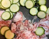 ズッキーニと豚肉のガーリックトマト炒め作り方3写真