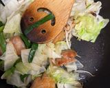 簡単　鶏もも肉とキャベツのオイスター炒め作り方6写真