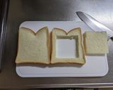ビーフシチュー簡単リメイク♡食パンで作り方1写真