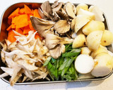 ごろごろ里芋と根菜が美味しい山形の芋煮作り方1写真