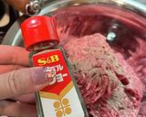 牛挽肉のみ！ガーリックソースハンバーグ作り方3写真