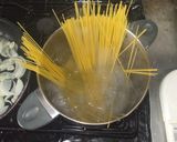 鶏ひき肉クリームパスタ♪簡単あるもので作り方3写真