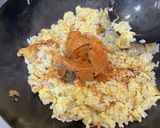 調味料不要　サバ味噌煮缶ニンニク炒飯作り方6写真