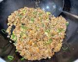調味料不要　サバ味噌煮缶ニンニク炒飯作り方7写真