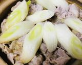 菊菜たっぷり鍋●豚肉と根菜中心の豚汁風鍋作り方2写真