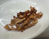 調味料不要　サバ味噌煮缶ニンニク炒飯作り方3写真