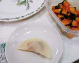 市販の生ハムチーズ巻きとカボチャの餃子作り方6写真