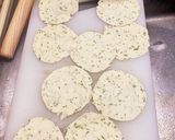 手作りパクチー入り　焼き餃子の皮作り方7写真
