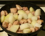 豚角切り肉と大根の五香粉炒め煮作り方4写真