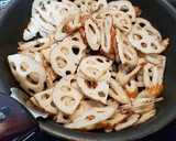 れんこんとちくわのバターじょうゆきんぴら作り方2写真