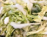 簡単！白菜と大根葉のサラダ作り方1写真