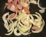 ざるそばのトッピング♪ソーセージの卵炒め作り方3写真