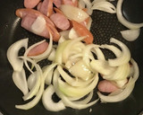 ざるそばのトッピング♪ソーセージの卵炒め作り方3写真