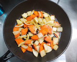 豚こま肉と大根に人参の中華風味噌炒め作り方4写真
