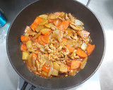 豚こま肉と大根に人参の中華風味噌炒め作り方6写真