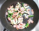 ベーコンの旨味と乾燥トマトの酸味でパスタ作り方4写真