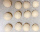 簡単成形2種類♪ソーセージロールパン作り方6写真