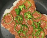 お餅リメイク！ツナトマトソースの餅ピザ作り方8写真