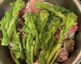 旬で健康！豚肉と新じゃが、菜の花の煮物作り方5写真