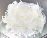 スライス玉ねぎの塩こんぶマヨネーズ和え作り方1写真