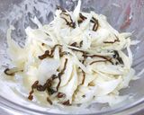 スライス玉ねぎの塩こんぶマヨネーズ和え作り方4写真