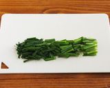 ☆簡単☆納豆とチーズのニラ玉オムレツ作り方1写真