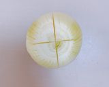 電子レンジでまるごとオニオンスープ作り方1写真