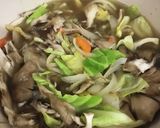 キャベツと根菜の炒めスープ作り方4写真