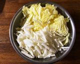 白菜と豚肉の中華風炒め☆春雨入り作り方1写真