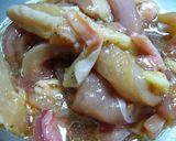 鶏肉とじゃがいもの炒め物作り方1写真